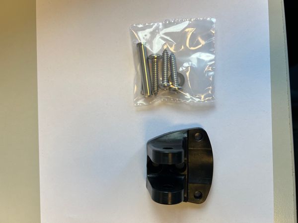 Hovedbilde Øvre Brakett til Uflex trimsylinder